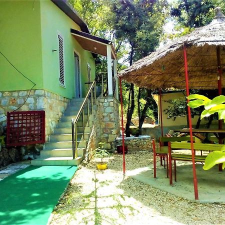 Ramo'S Green Beachside Retreat - Cozy 2 Bedroom Home Vlorë Extérieur photo