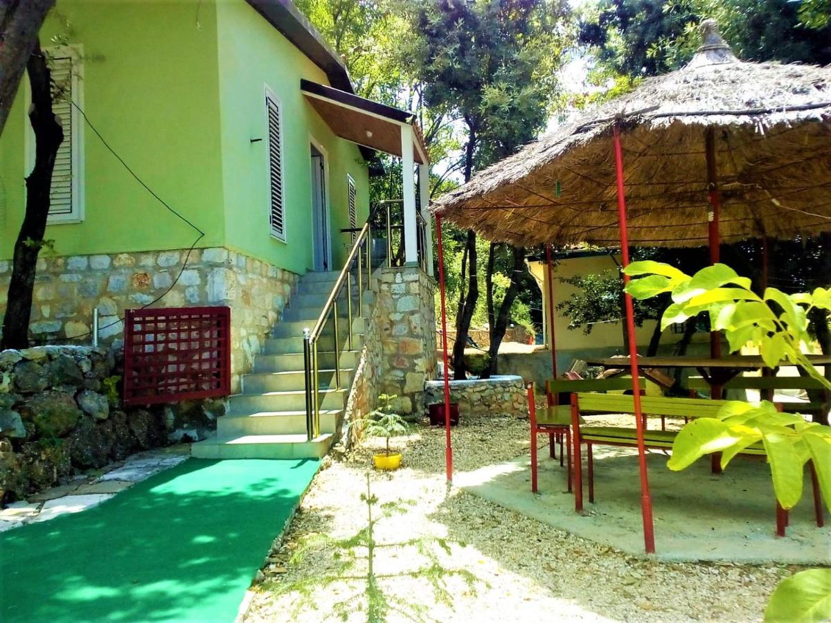 Ramo'S Green Beachside Retreat - Cozy 2 Bedroom Home Vlorë Extérieur photo