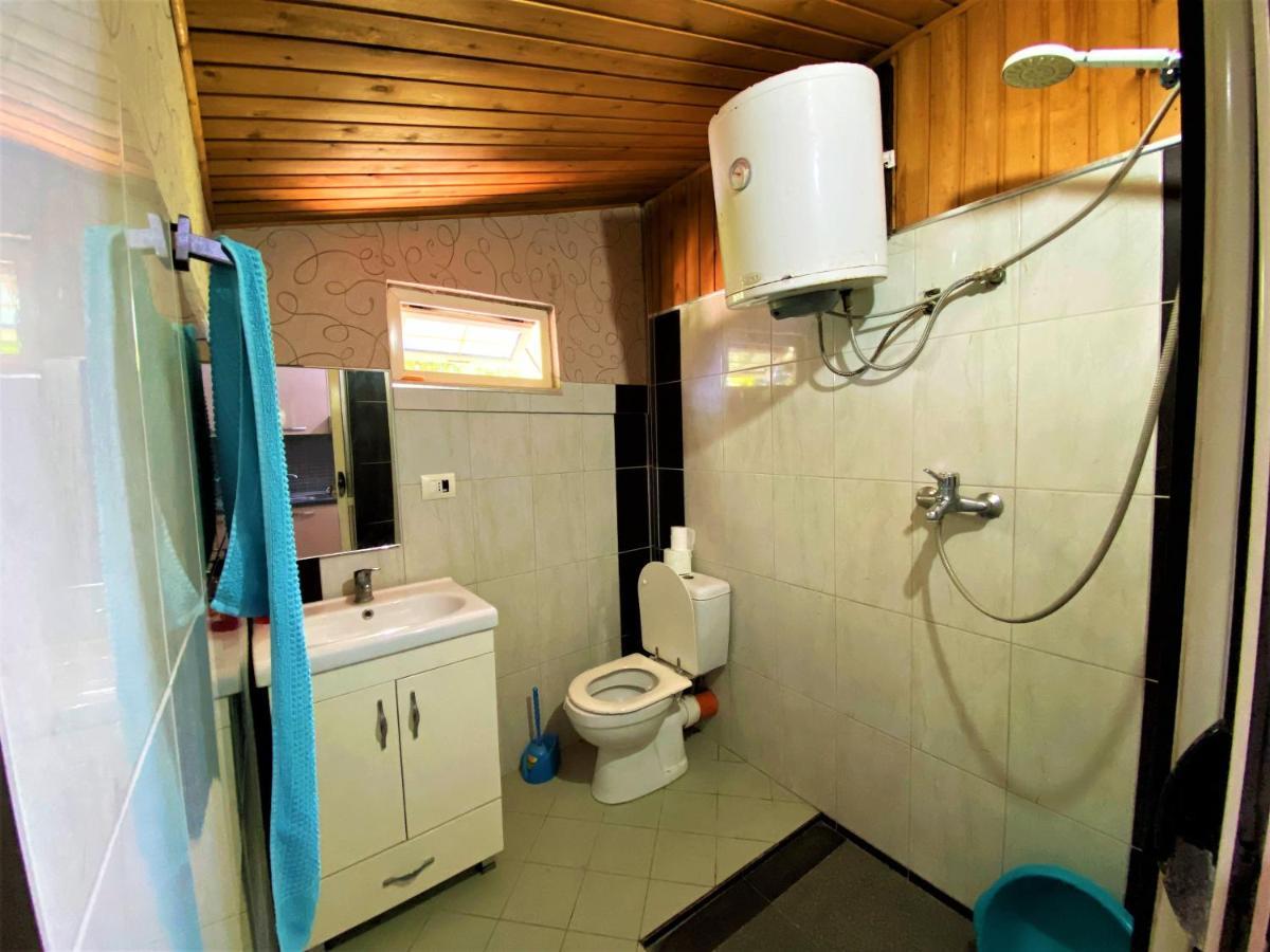 Ramo'S Green Beachside Retreat - Cozy 2 Bedroom Home Vlorë Extérieur photo