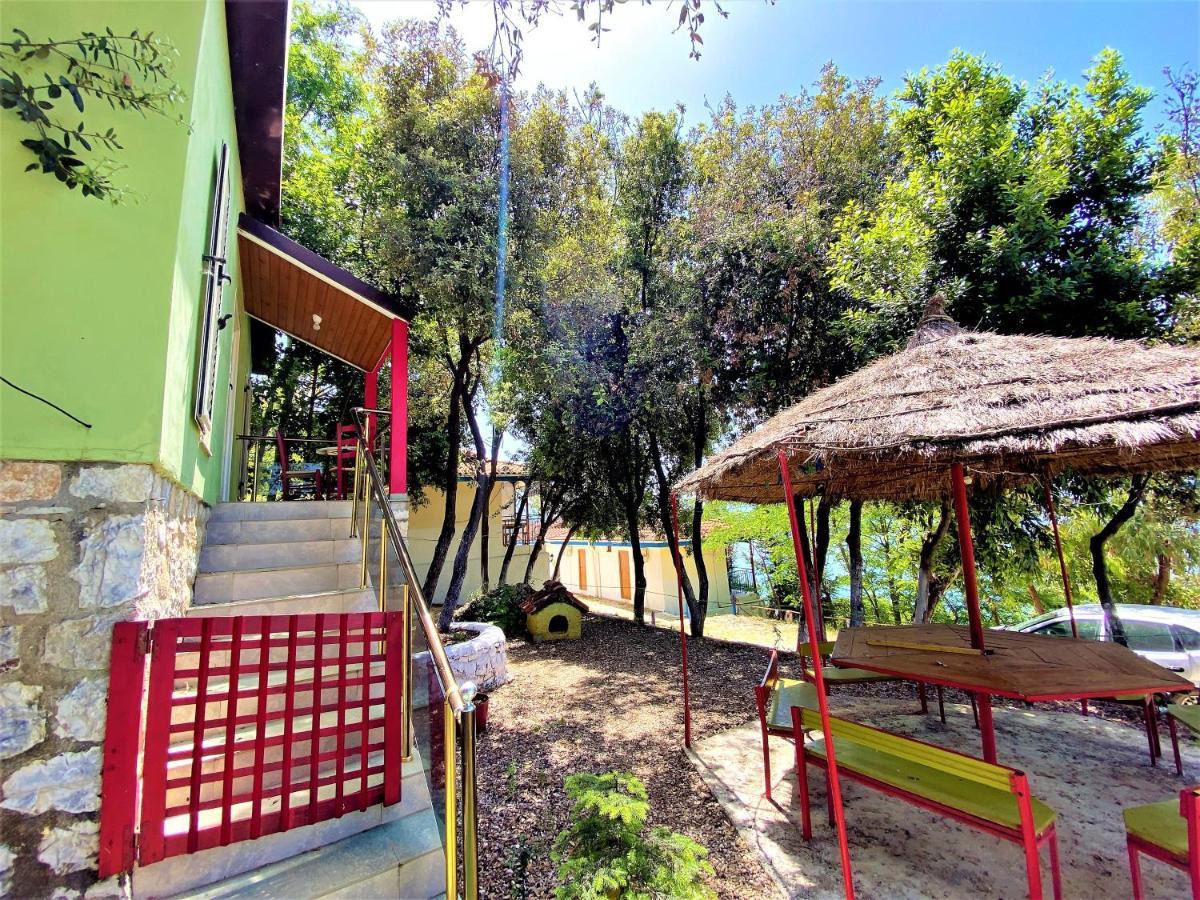 Ramo'S Green Beachside Retreat - Cozy 2 Bedroom Home Vlorë Extérieur photo